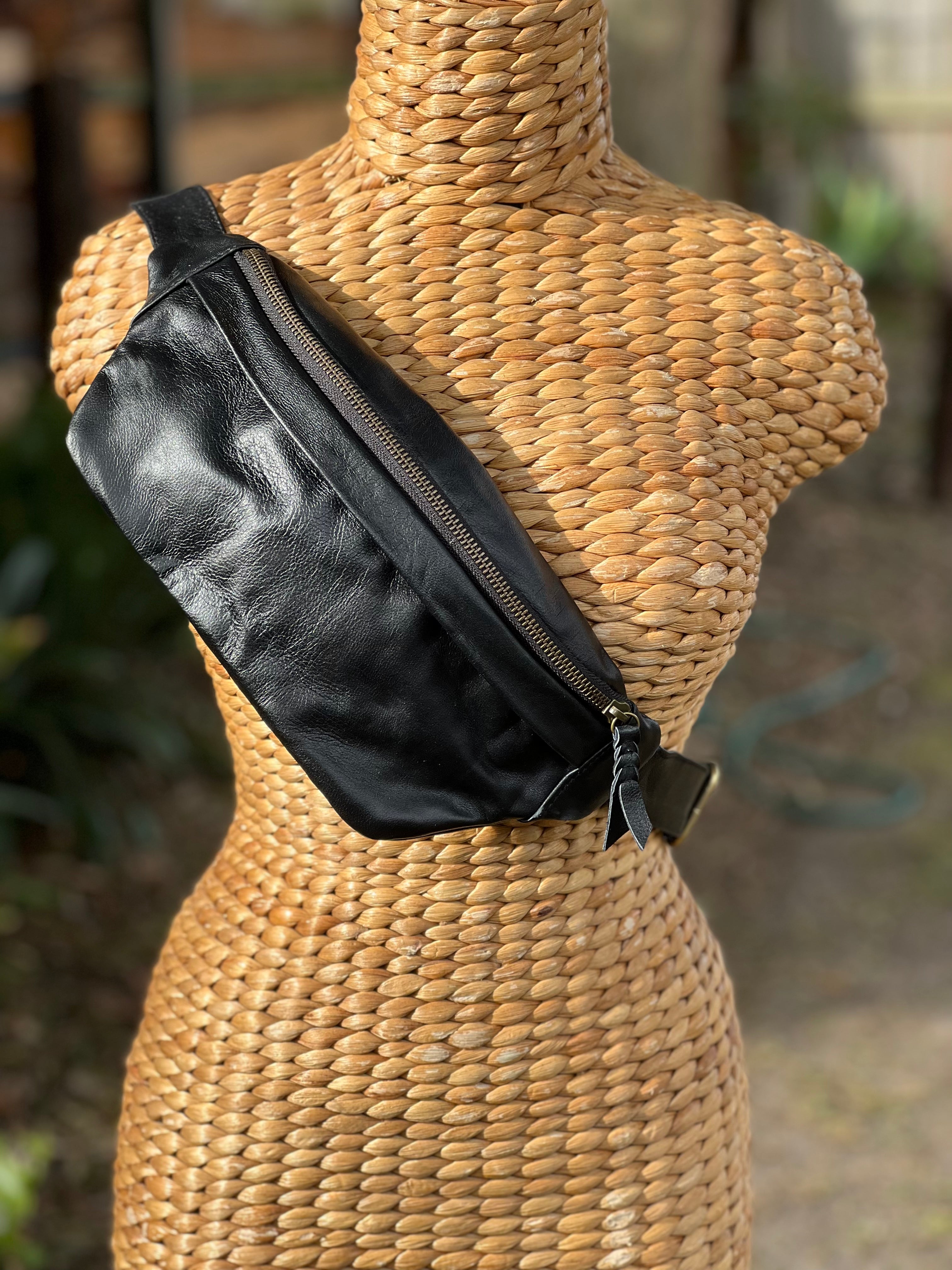 Fringe HAPPI Belt Bag