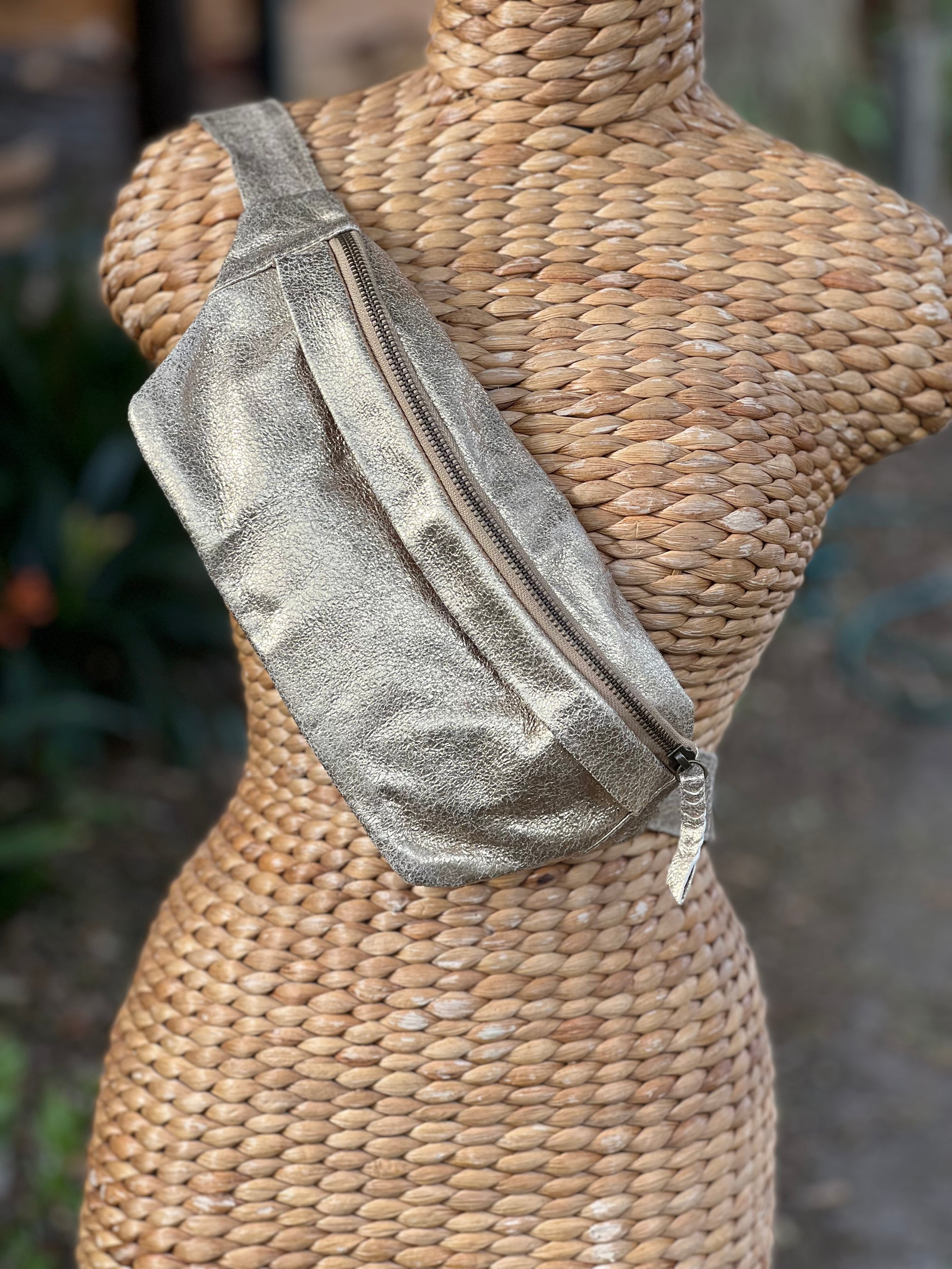 Fringe HAPPI Belt Bag