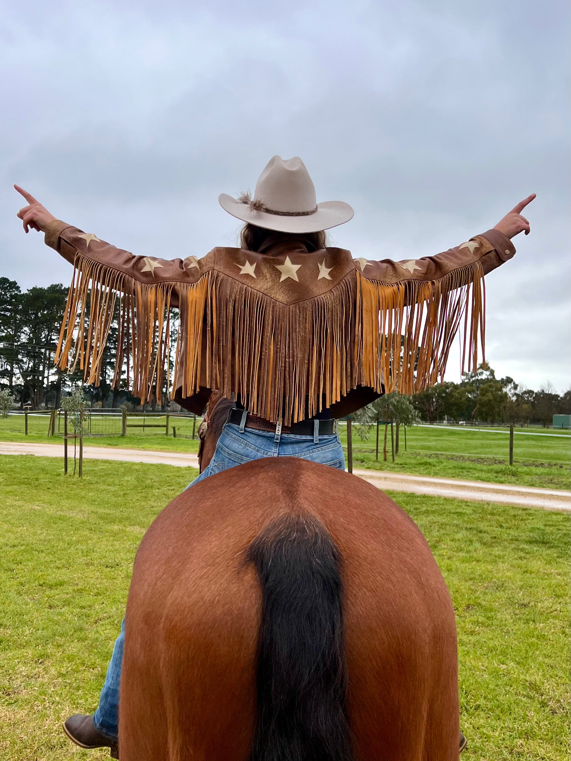 Jessie Cowgirl Retro Crop Style Fringe Leather Jacket
