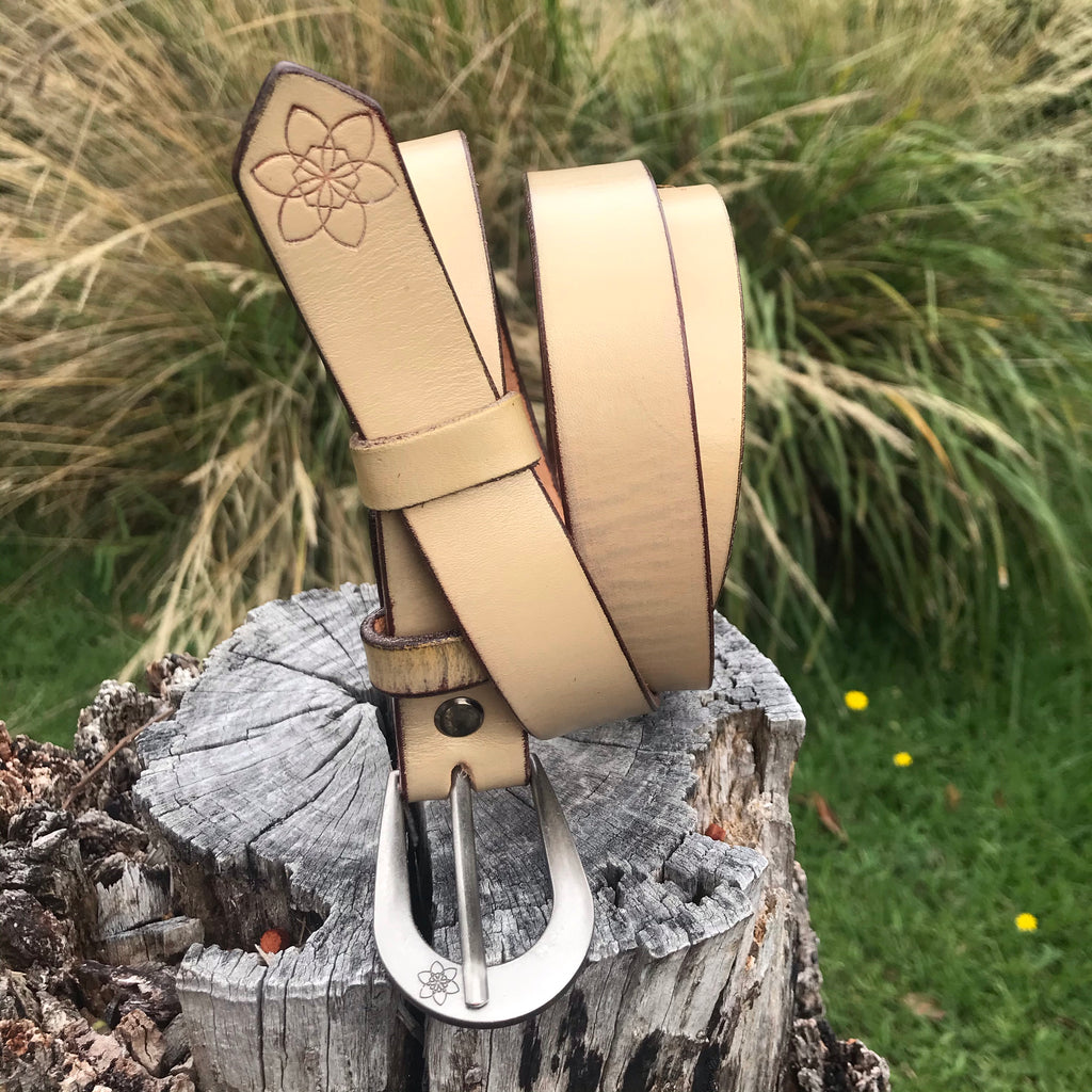 Boho Vintage Style 'Slinki' Belt in Champagne