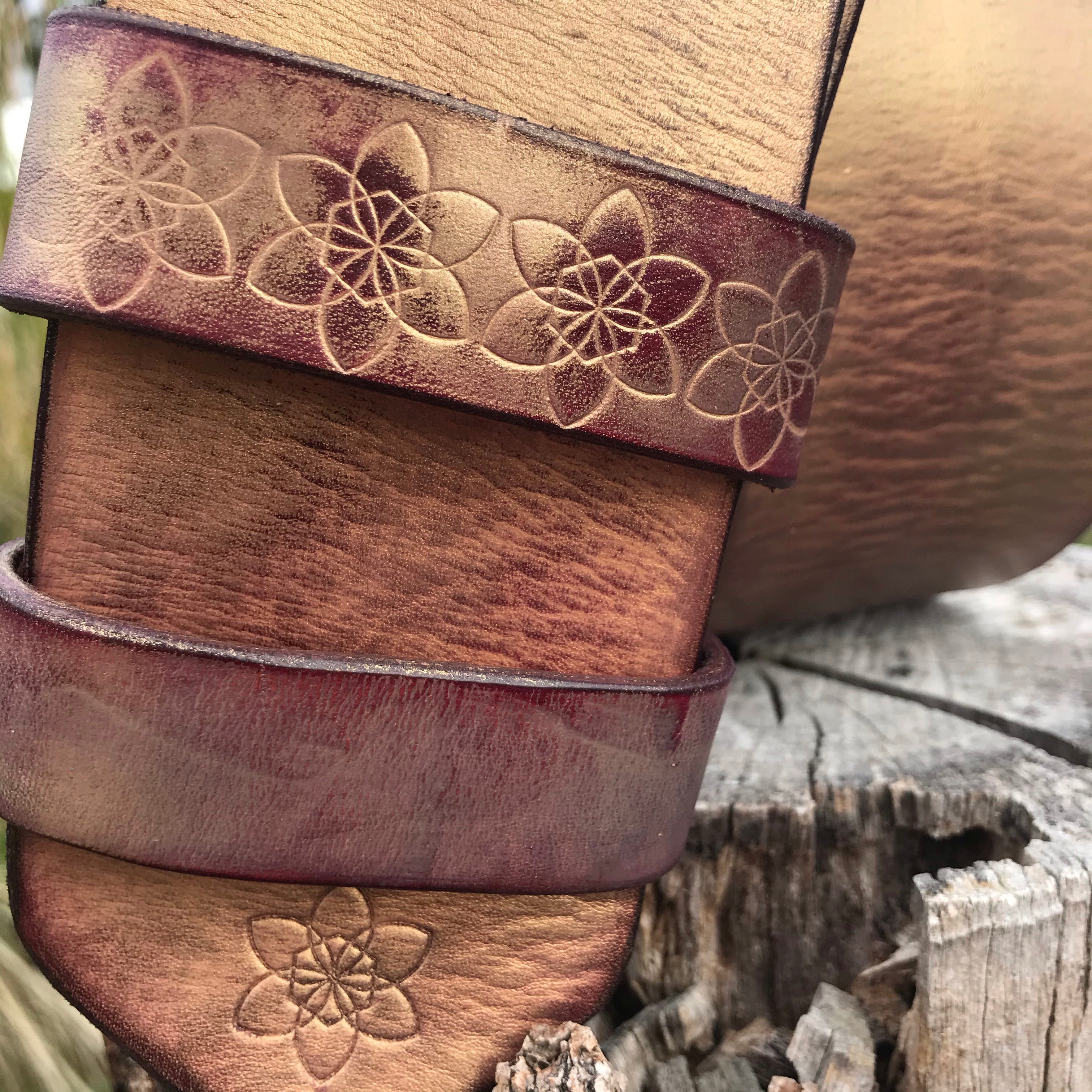 Hippi' Wide Belt Antique Gold