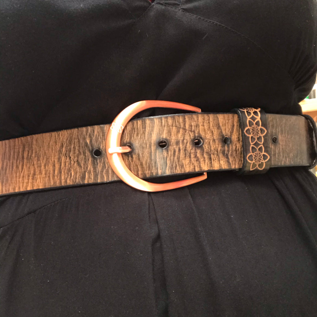‘GROOVI' CURVE Belt Onyx DiRTi Daffi