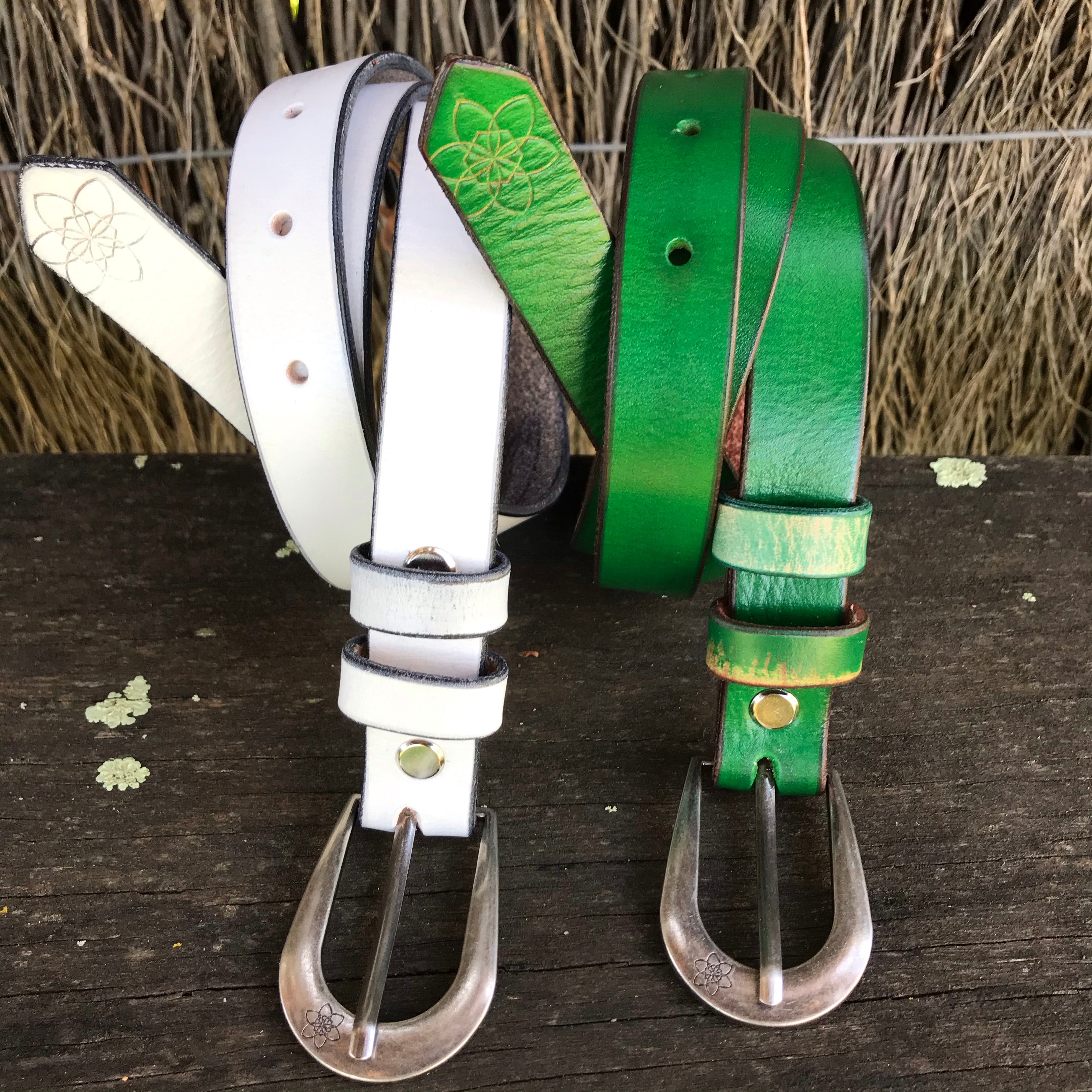 Boho Vintage Style' Slinki' Belt in White