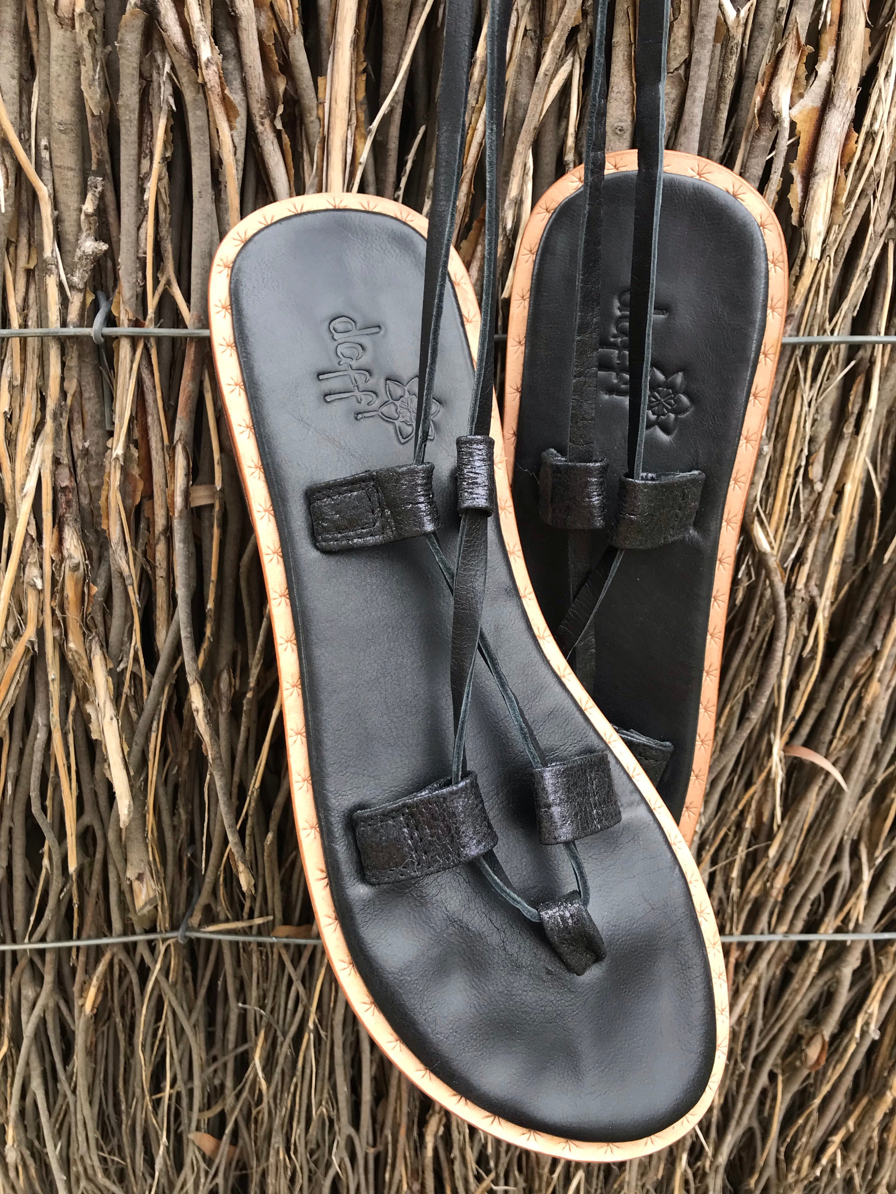 Strappi Leather Thongs