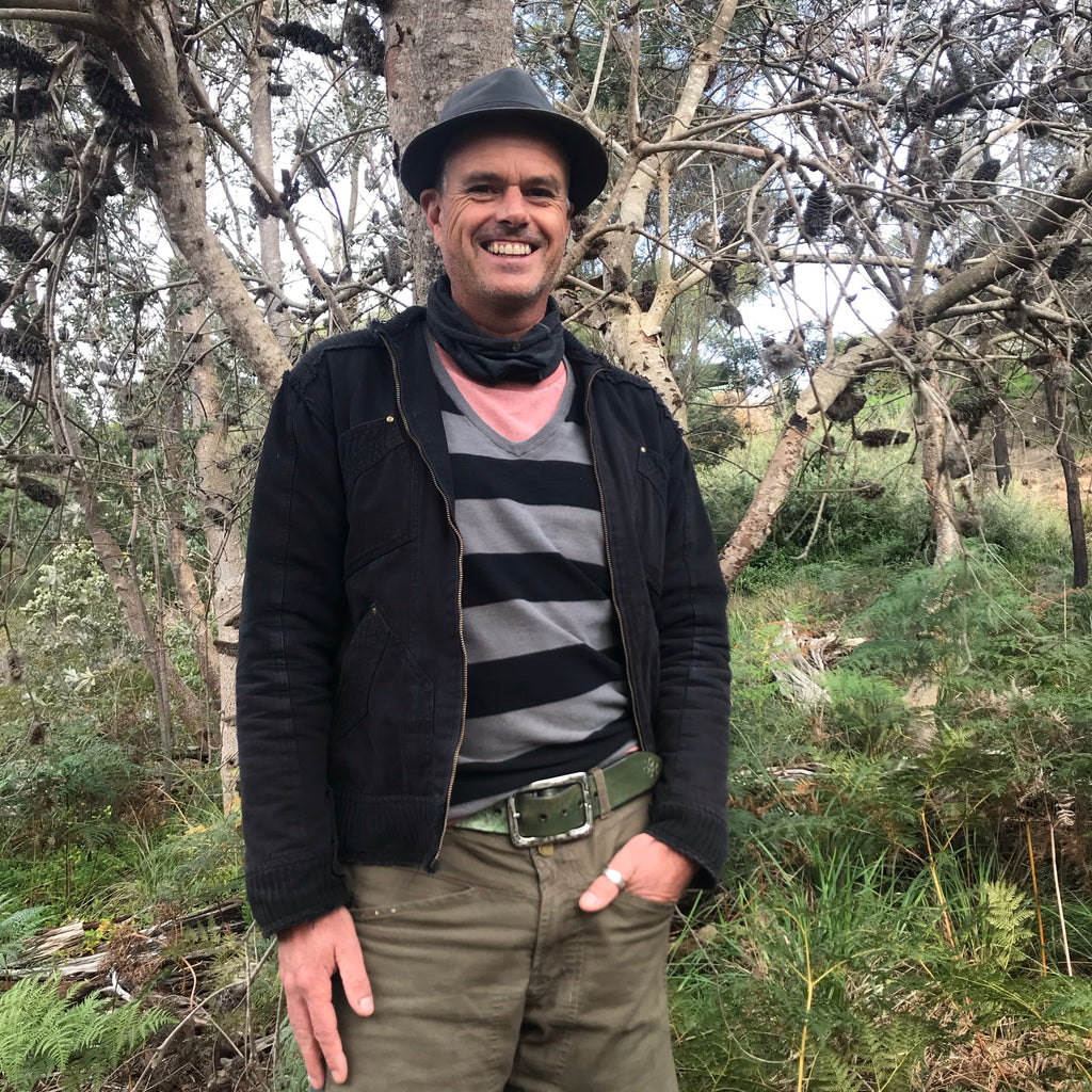 Dirti Daffi  in Groovi Straight  - Ultra Distressed THE GREEN MAN