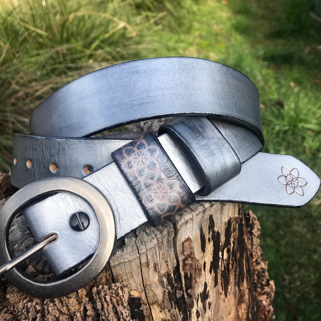 Distressed Leather SILVER  'Funki'  Belt
