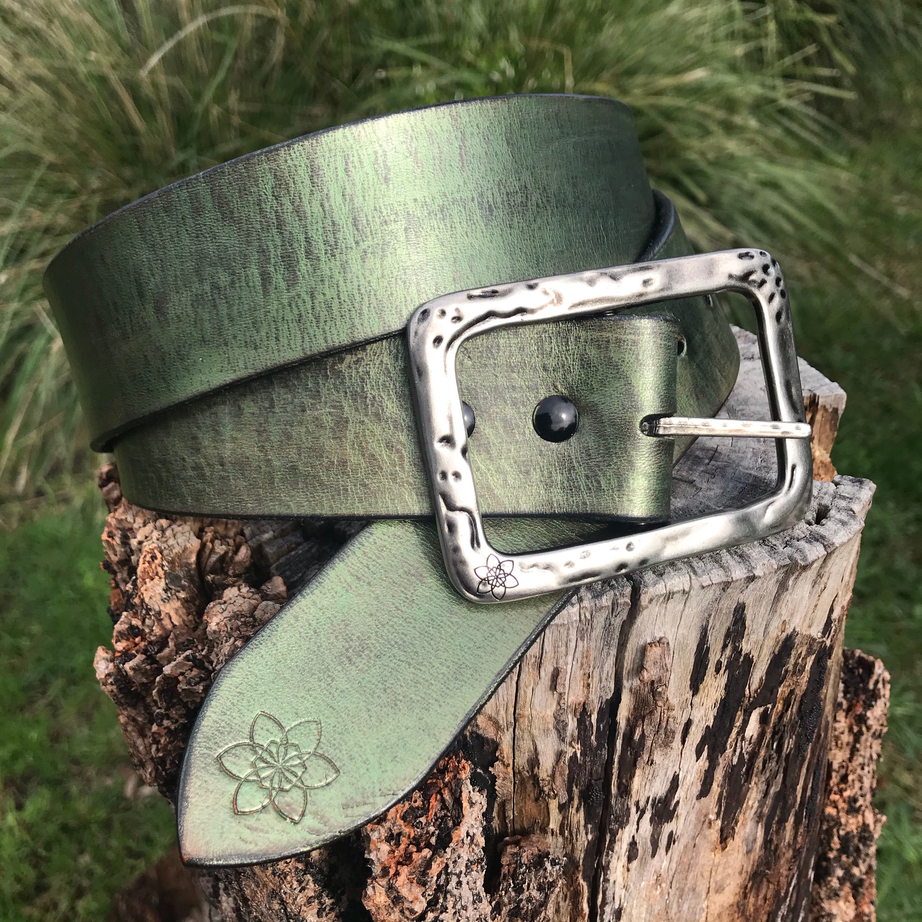 Dirti Daffi  in Groovi Straight  - Ultra Distressed THE GREEN MAN