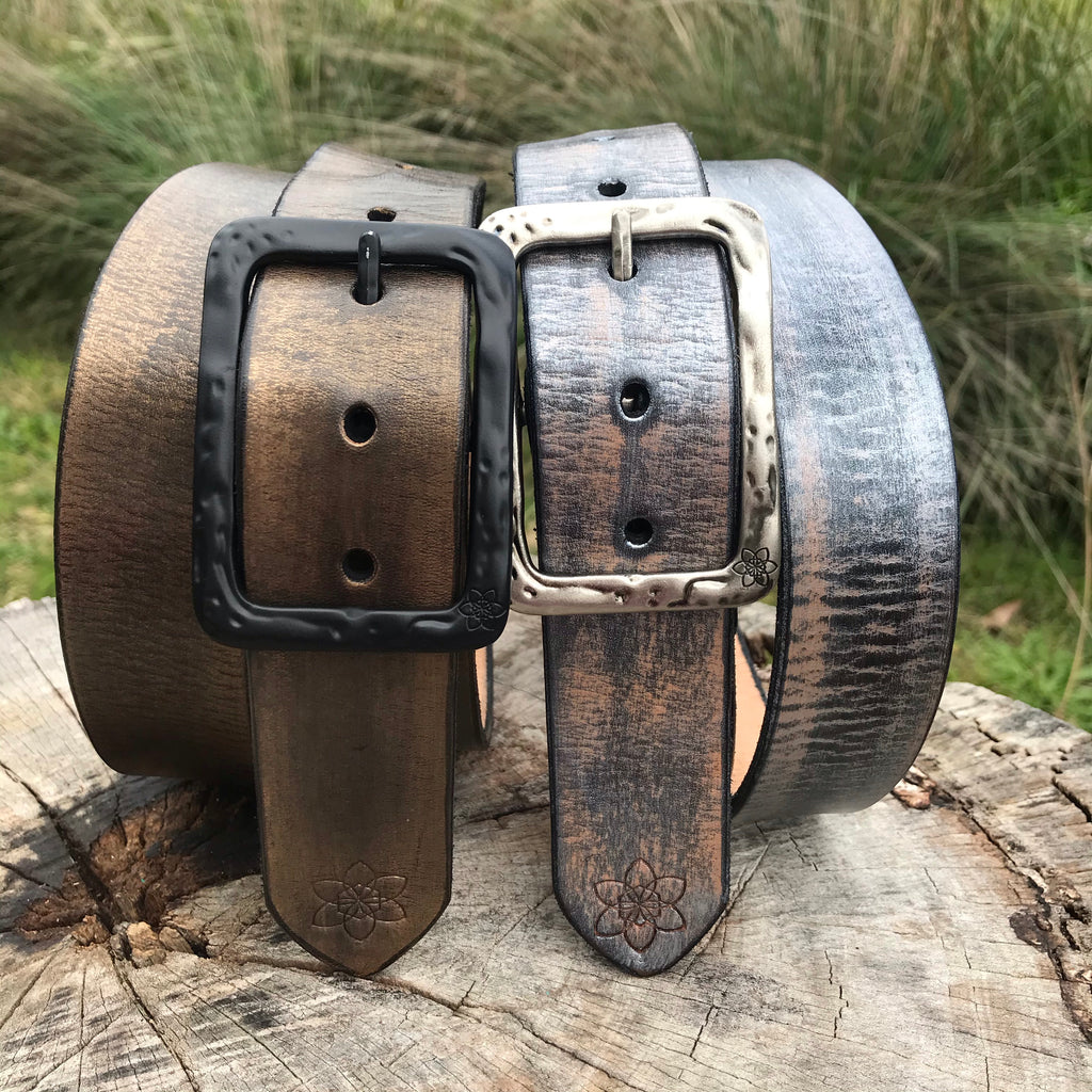 Groovi Straight 45mm Dirti Daffi  - Ultra Distressed leather Belt in TIGEREYE