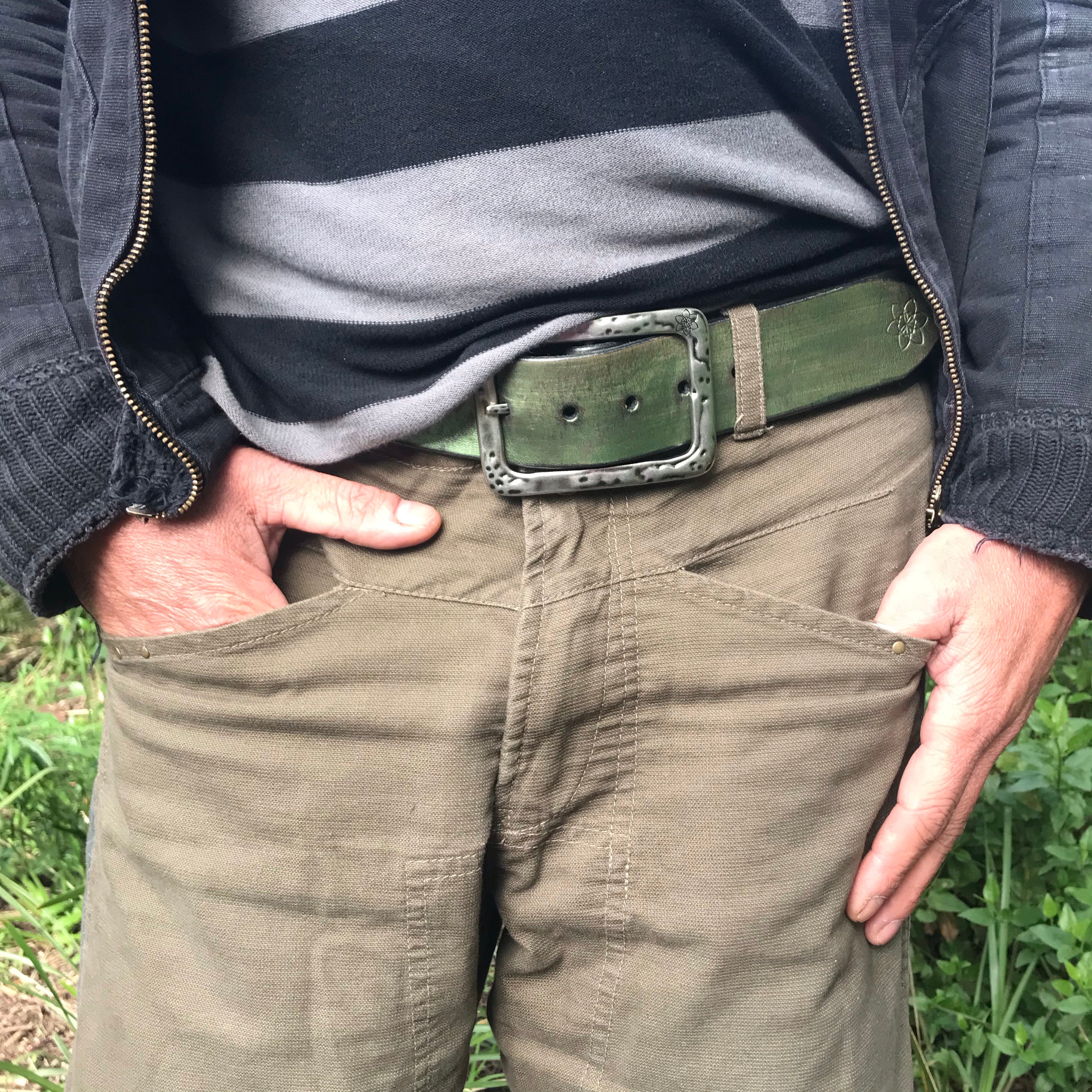 Dirti Daffi  in Groovi Straight  - Ultra Distressed THE GREEN MAN