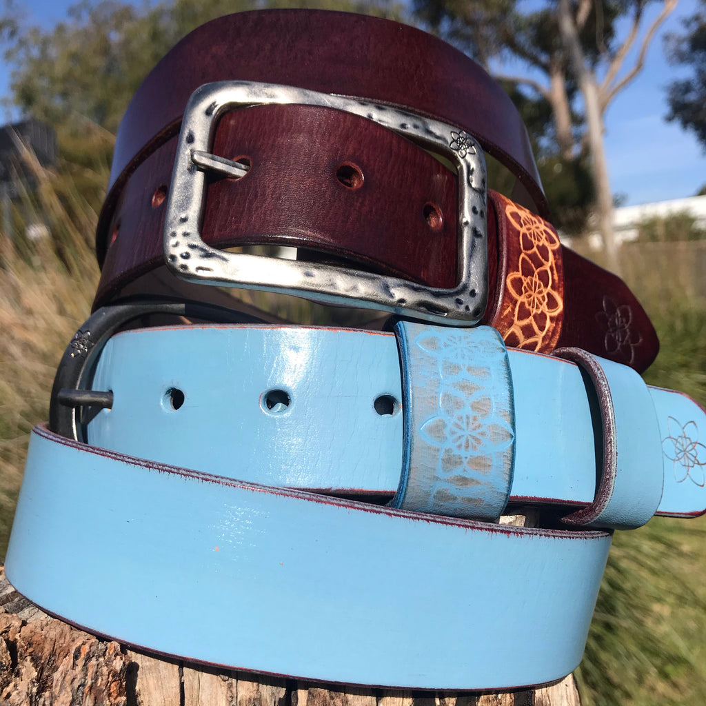 Distressed Leather 'Funki'  Belt in Cornflower