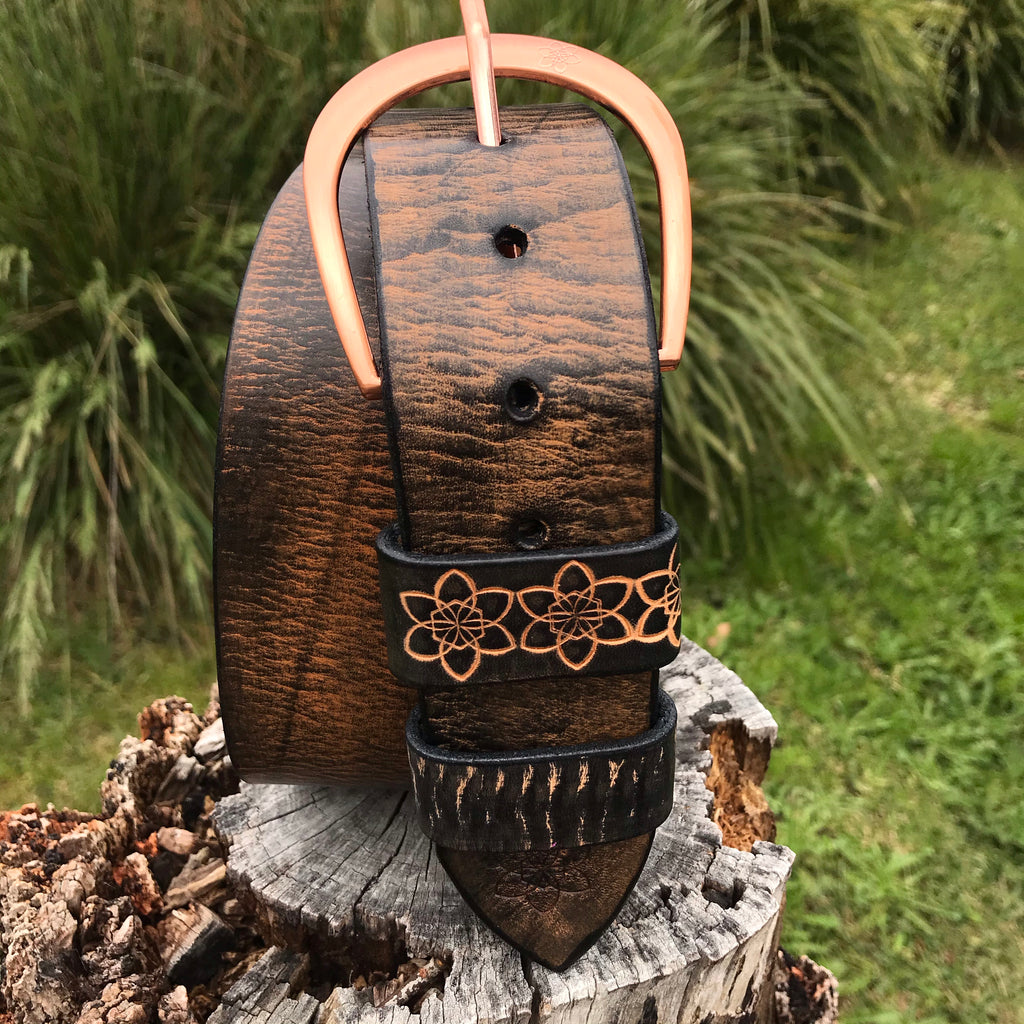 ‘GROOVI' CURVE Belt Onyx DiRTi Daffi