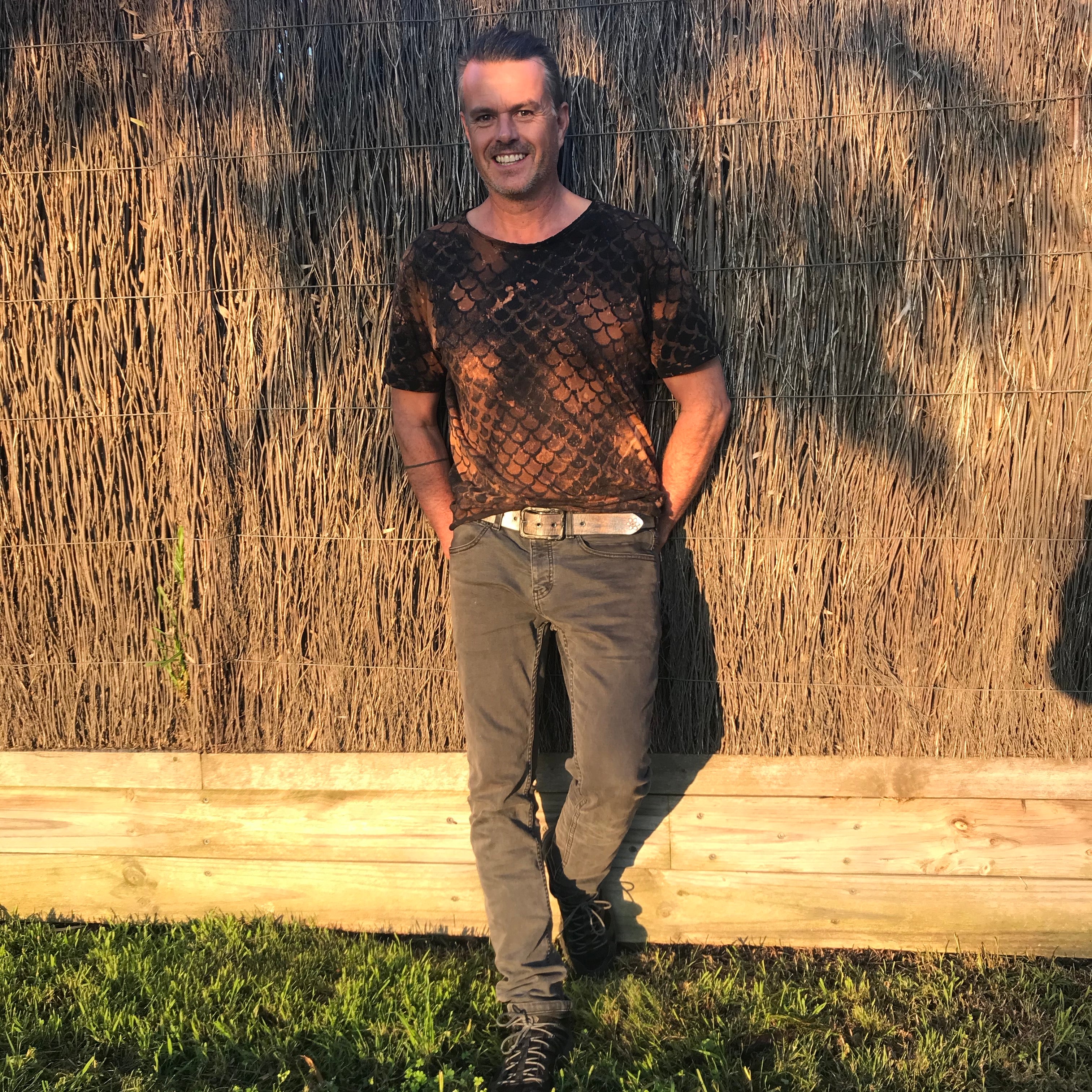 Dirti Daffi  in Groovi Curve - Ultra Distressed SILVER